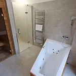 Abakus With Jacuzzi & Sauna Appartamento