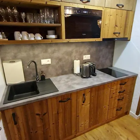 Abakus With Jacuzzi & Sauna شقة ديمانوفْشكا دولِنا