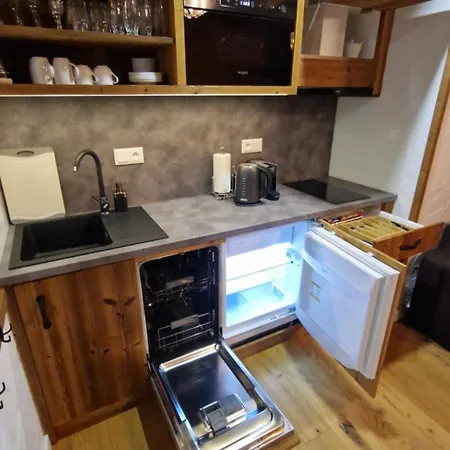 Abakus With Jacuzzi & Sauna ديمانوفْشكا دولِنا